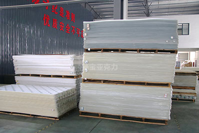 貓爪會(huì)不會(huì)抓壞亞克力板材呢